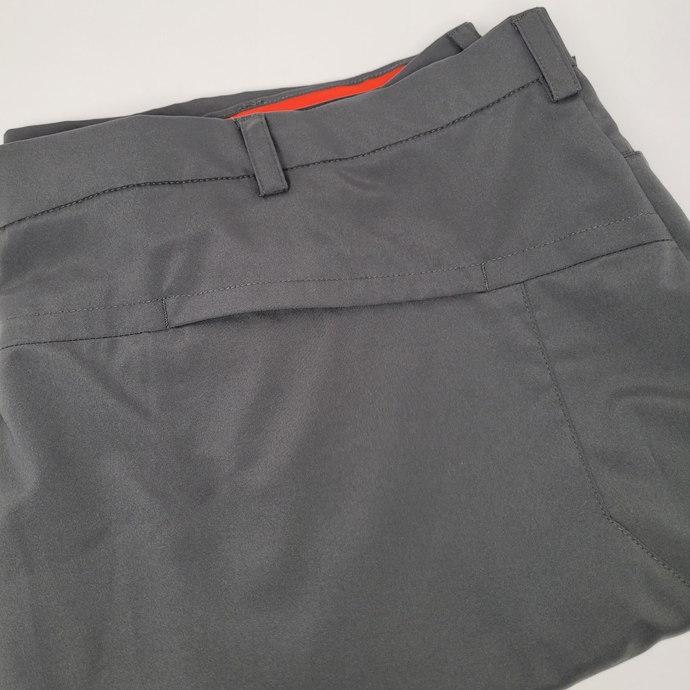PGA Tour Pro Series Shorts Mens 46 Grey Excellent Performance Golf Shorts